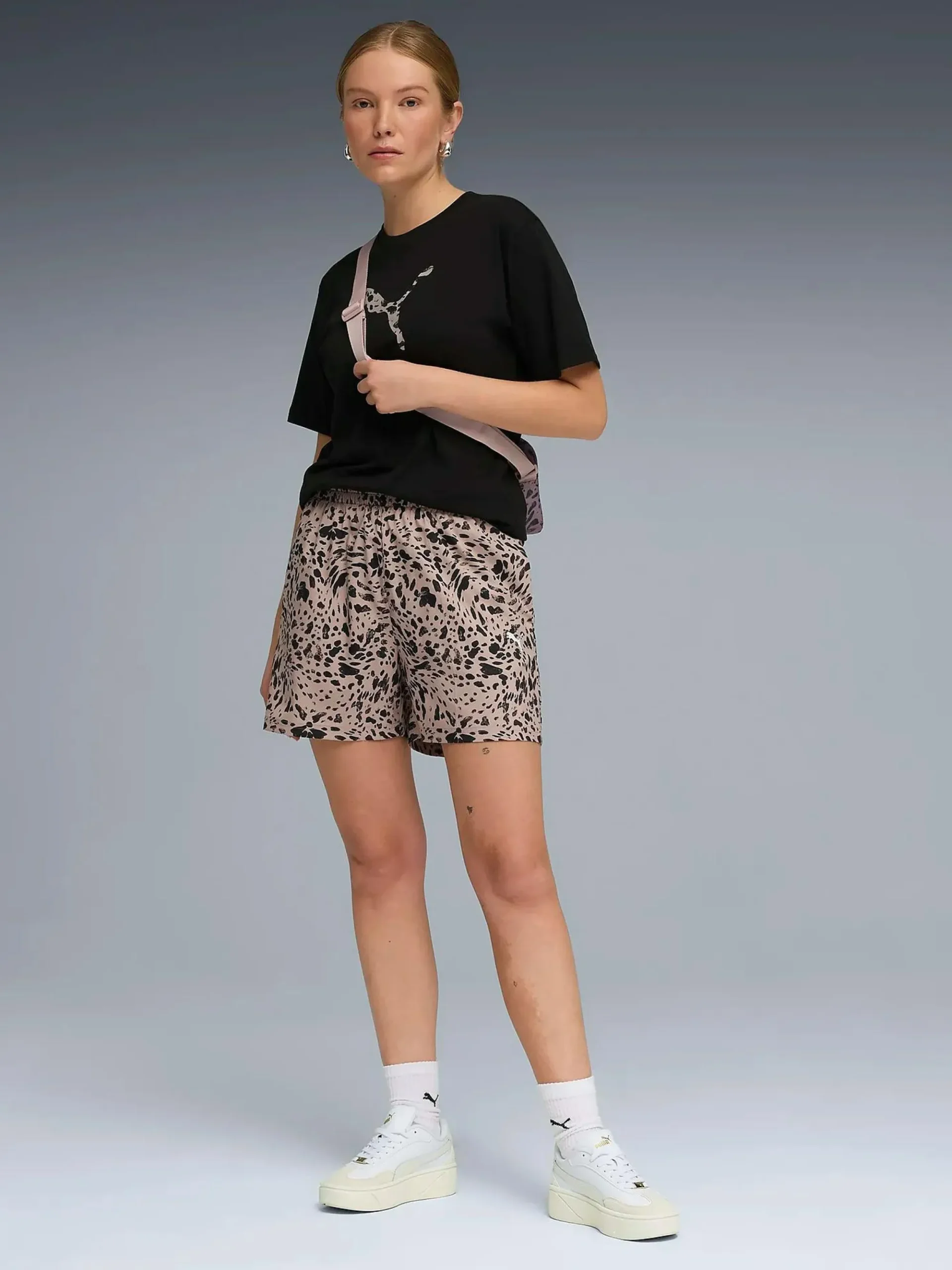 PUMA ess graphic animal high-rise aop woven shorts 4- Shorts·Fritidsshorts